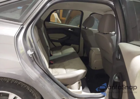 2013 Ford Focus Se из США, поврежденный, VIN 1FADP3F26DL372766